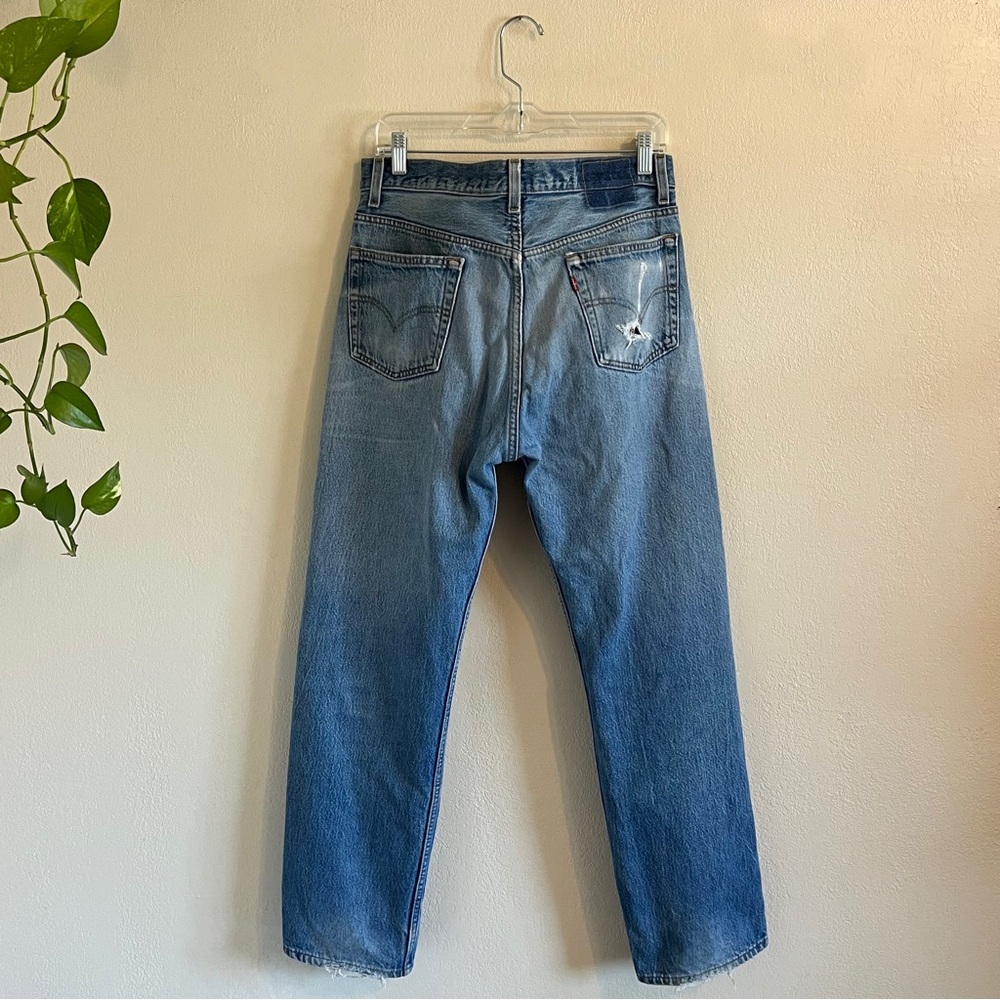 Vintage 90’s Levi’s 501 Button Fly Jeans - Picture 9 of 16
